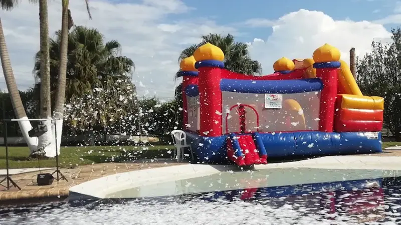 Foto de Eventos DiverMax | Alquiler Inflables Pereira, Acuáticos , Toro Mecánico Brinca Adultos Piscina Cañon de Espuma, Recreadores