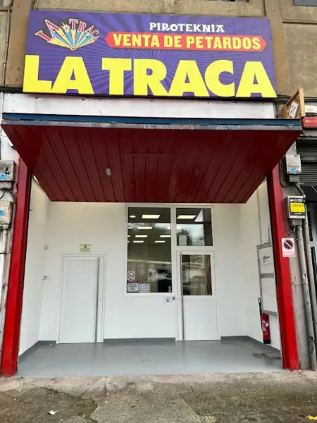 tienda de artículos de fiesta La Traca Donostia