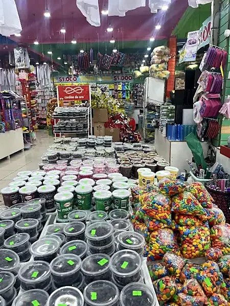 Tienda de fiestas de TODO A MIL Gamas Cotillon en Guernica