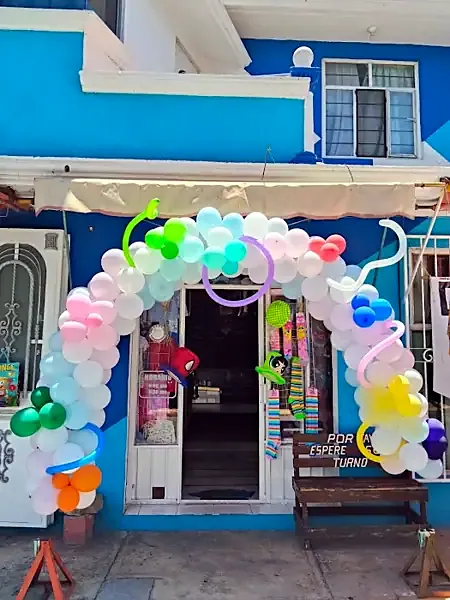 Arco de globos de Flexi Patitas en Huejotzingo