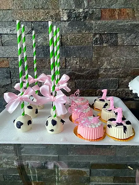 Mesa de postres de Flamingo Fiesta en Ventanas