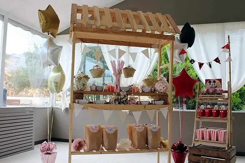 Mesa de dulces de NATI DOLÇOS I FESTA en Tortosa