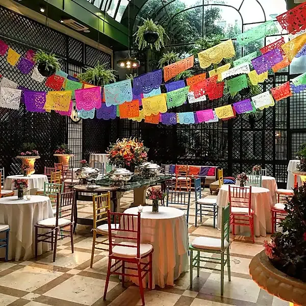 Decoración mexicana de Papel Picado Artesanal en San Salvador Huixcolotla