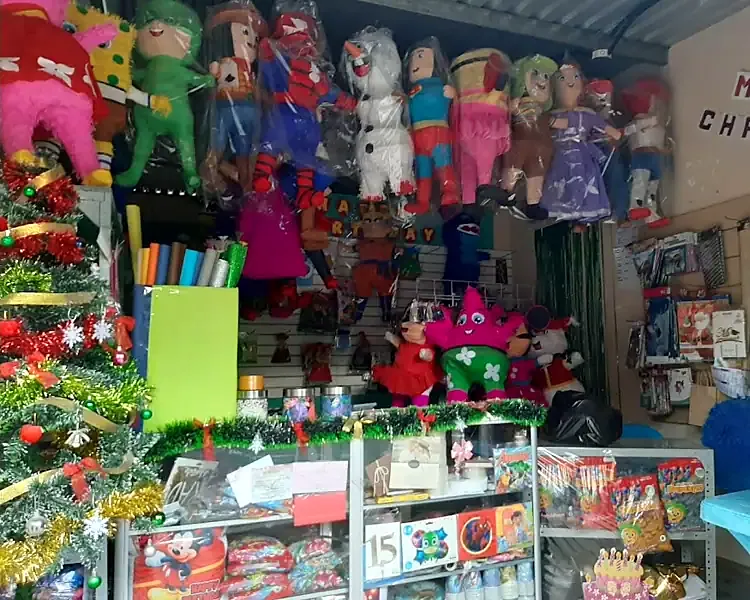 Artículos de cotillón de M&C Fiesta en Lolotique