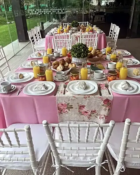 Mesa montada para fiesta de Eventify en Azcapotzalco