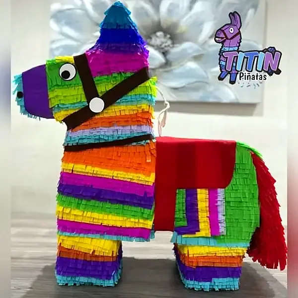 Piñata de TiTíN Piñatas en México