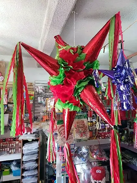 Decoración de posada de PAPELERÍA y PIÑATAS DANY´S en Puerto Vallarta