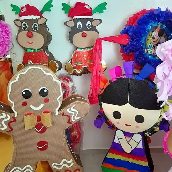 Decoración de posada de Piñatukas D' Luca en San Juan del Río